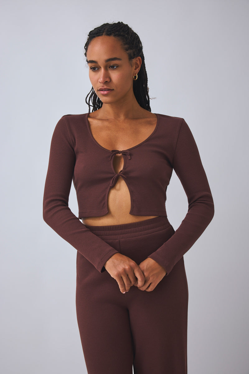 Cardigan mit Schnürung Brit - dark chocolate | PRE-ORDER Ende September